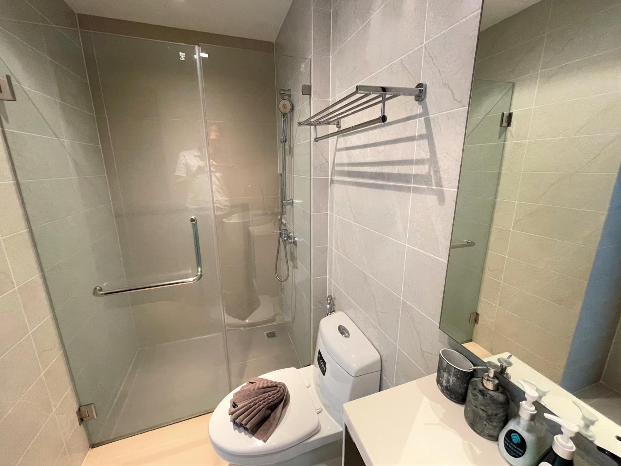 Emerald Terrace 52-1 Bed Pool View * Patong